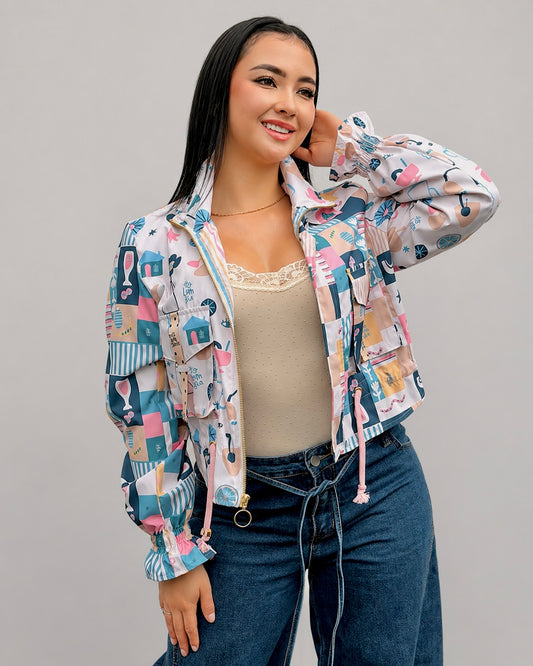 Chaqueta corta estampada crema