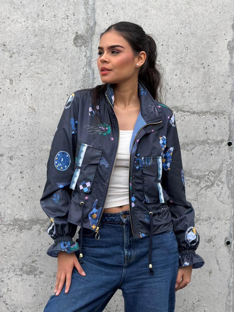 Chaqueta Corta Estampada Azul