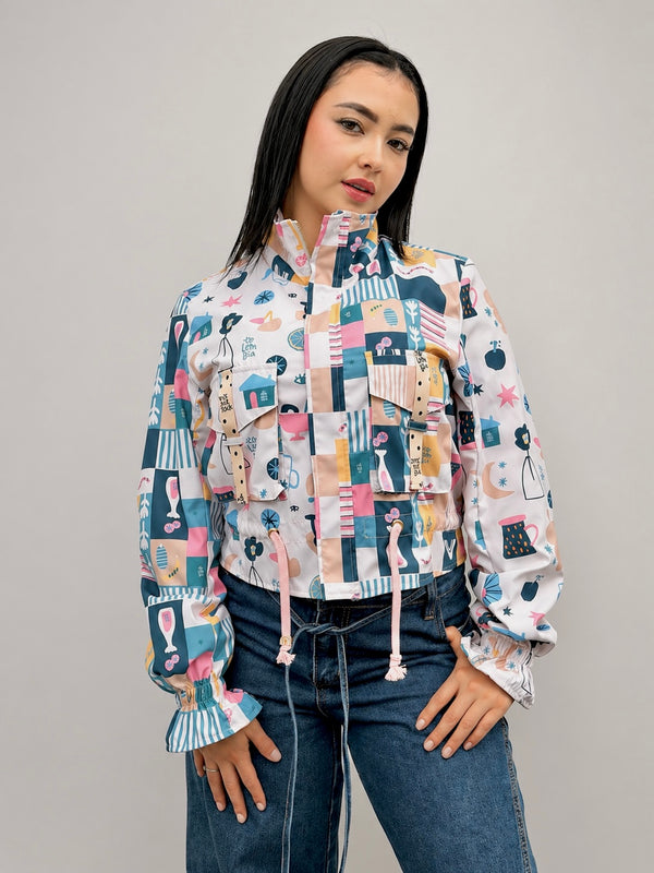 Chaqueta corta estampada crema