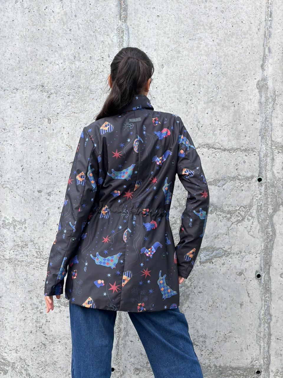 Chaqueta Parka Estampada Negra