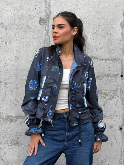 Chaqueta Corta Estampada Azul