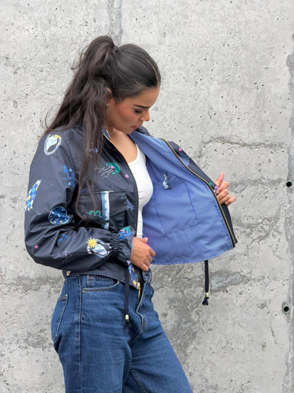 Chaqueta Corta Estampada Azul
