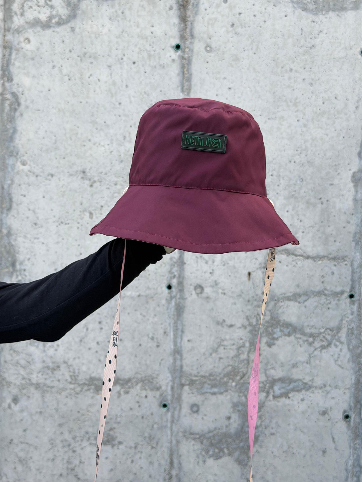 Bucket Hat Doble Faz Vinotinto Rosa