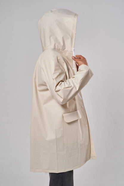Raincoat Armor Crema Nublado
