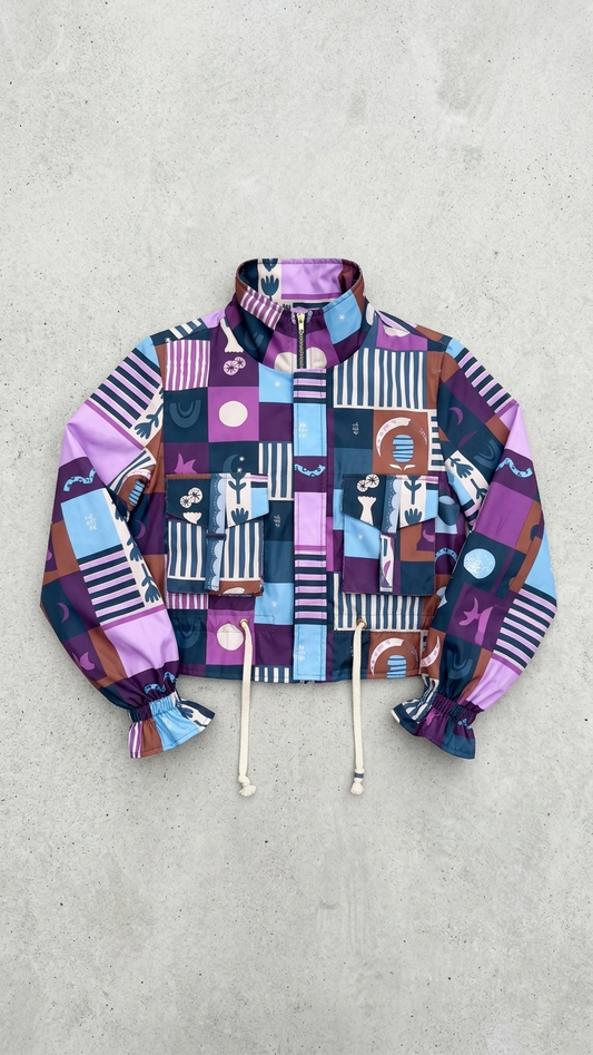 Chaqueta corta estampada morado